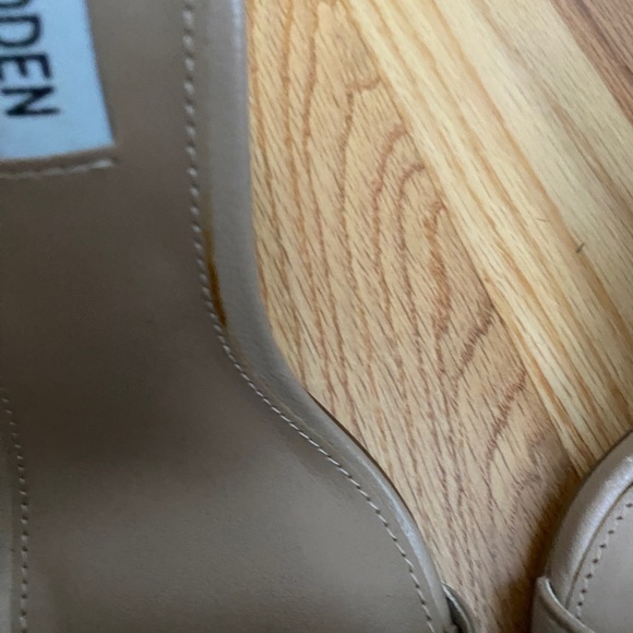 Steve Madden Carrson block heel size 6. - Picture 13 of 16